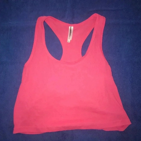 Forever 21 Tops - Forever 21 Crop Top